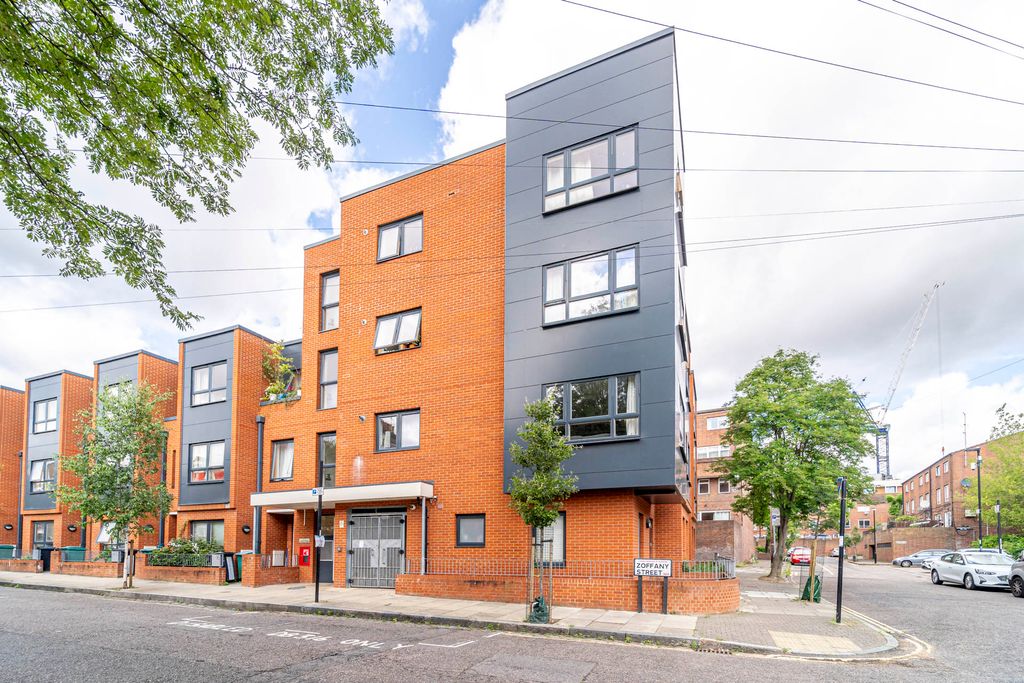 Property photo 2 of 11 Ndb04622