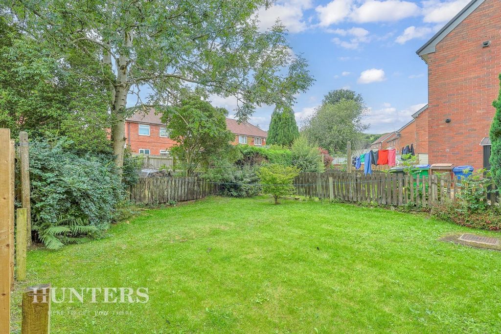 Property photo 2 of 14 Garden