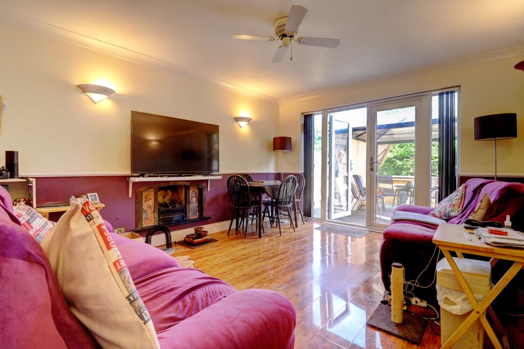 Property photo 3 of 13 Picture No. 04