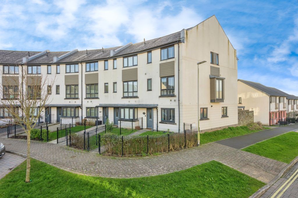 Property photo 1 of 21