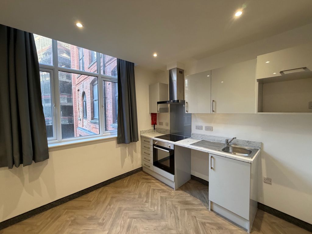 Property photo 3 of 6