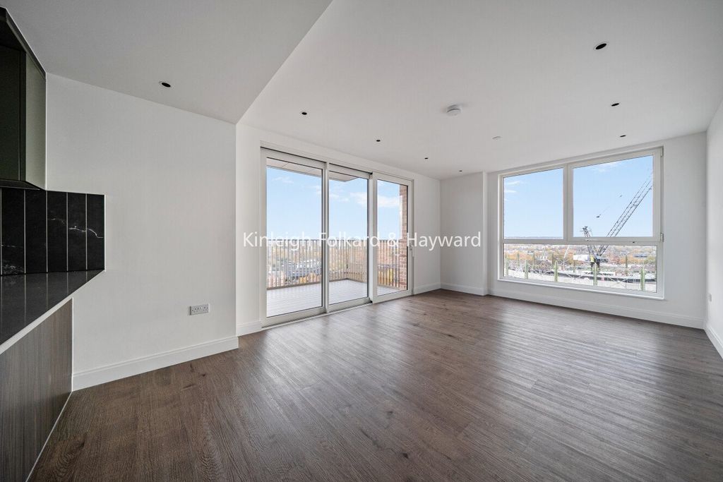 Property photo 2 of 19 Picture No. 22