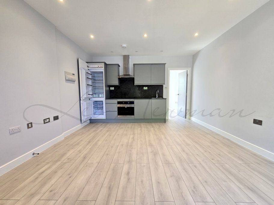 Property photo 3 of 11 Jpg