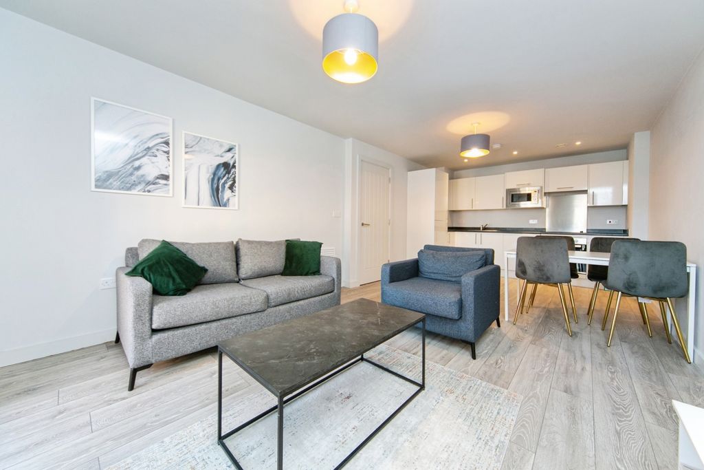 Property photo 2 of 17 Photo