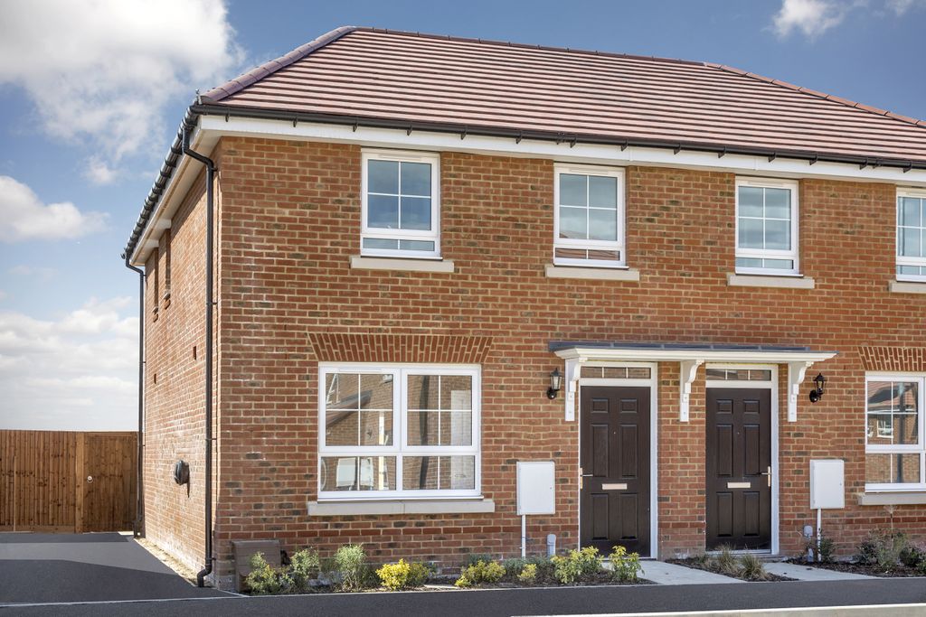 Property photo 1 of 9 Plot 65