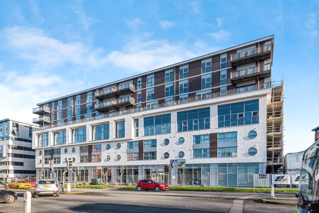 Property photo 1 of 10