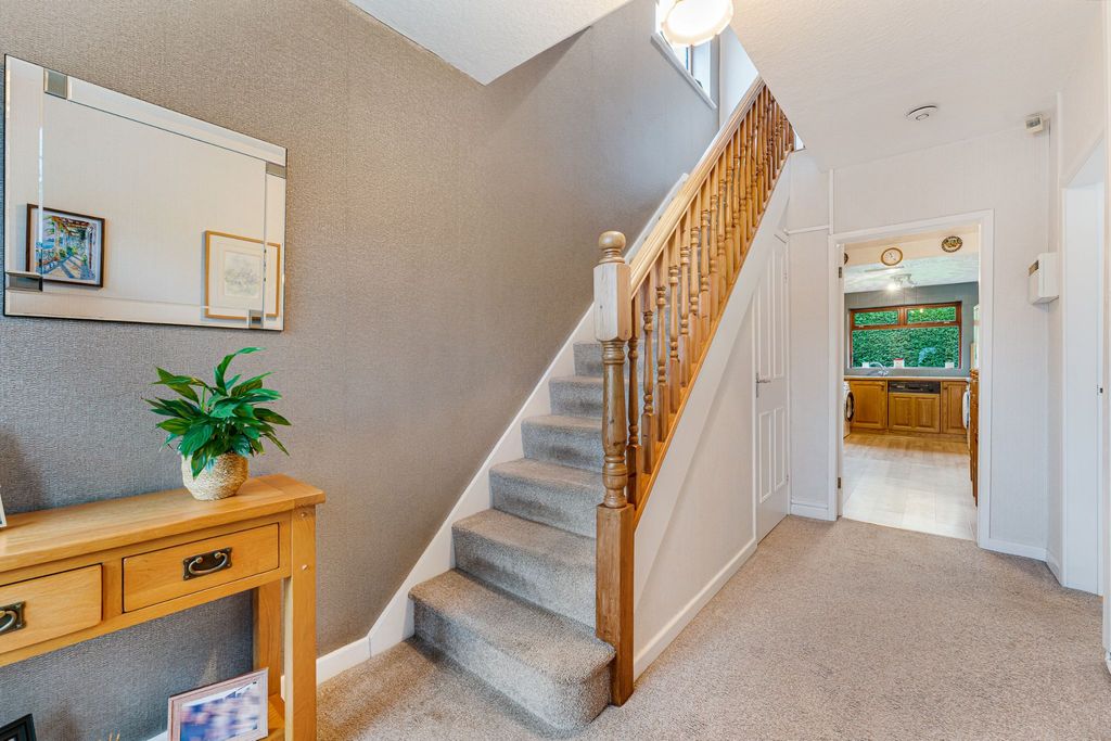 Property photo 2 of 21 Photograph 2