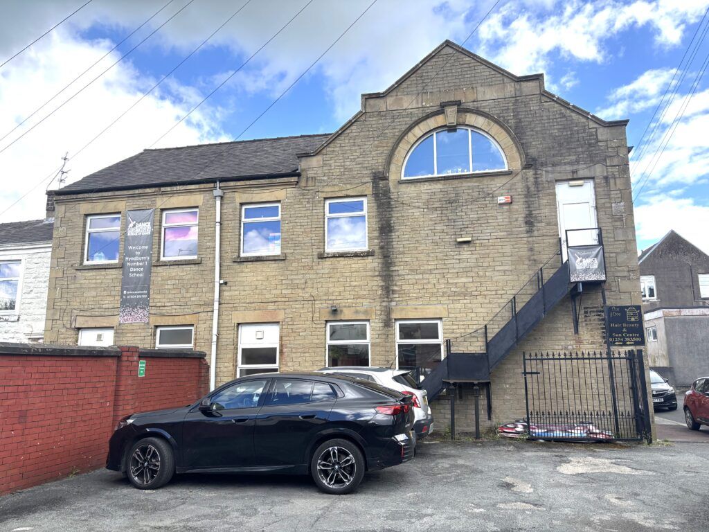 Property photo 2 of 11