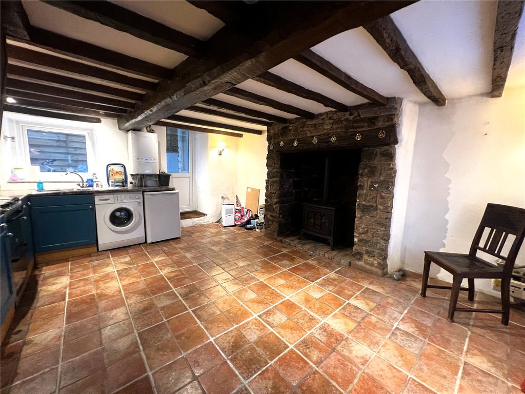 Property photo 2 of 10 Picture No. 04