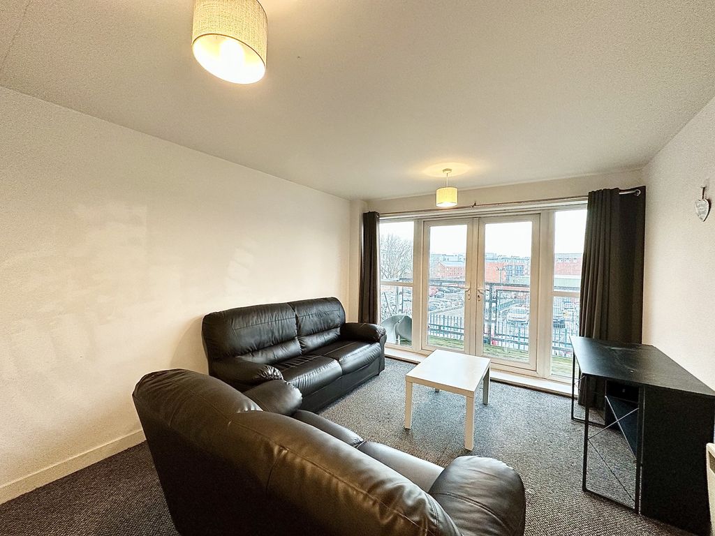 Property photo 2 of 12