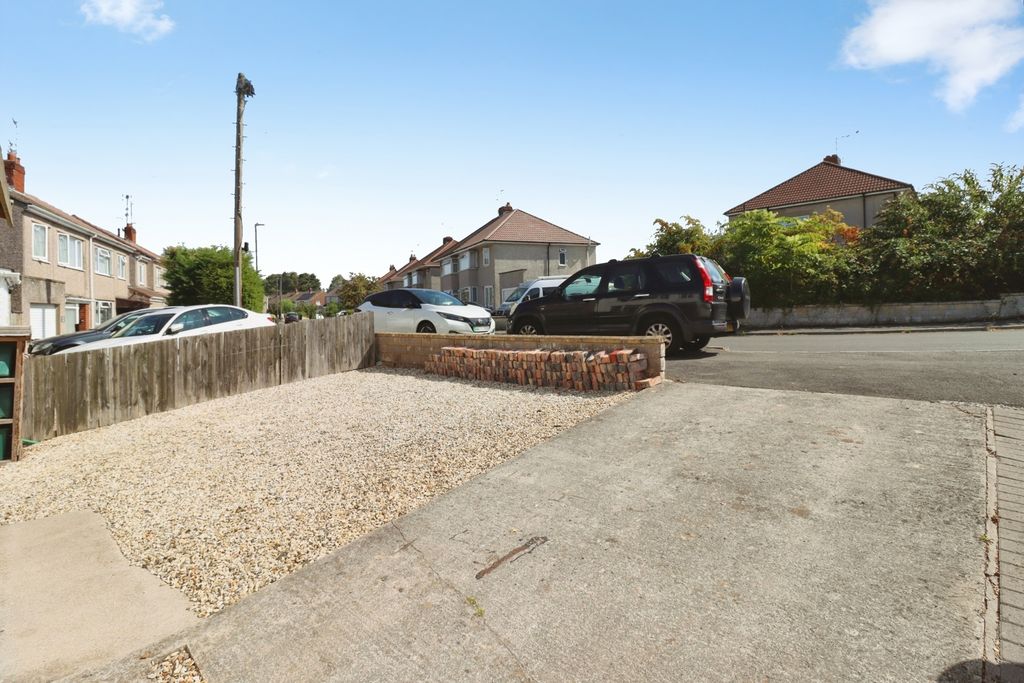Property photo 3 of 24 Pbox-Img.Jpg
