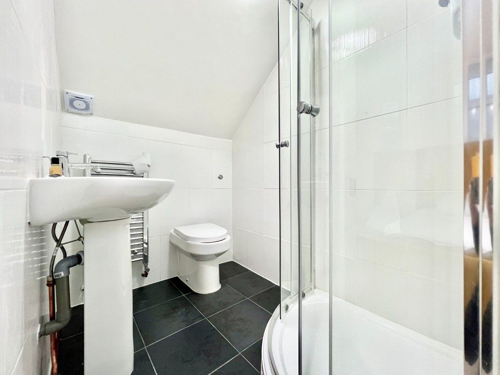 Property photo 3 of 12 Gallery