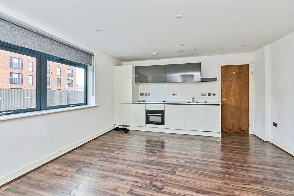 Property photo 2 of 9 Lounge/ Kitchen