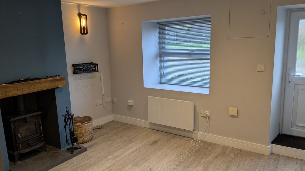 Property photo 3 of 10 Not Specified