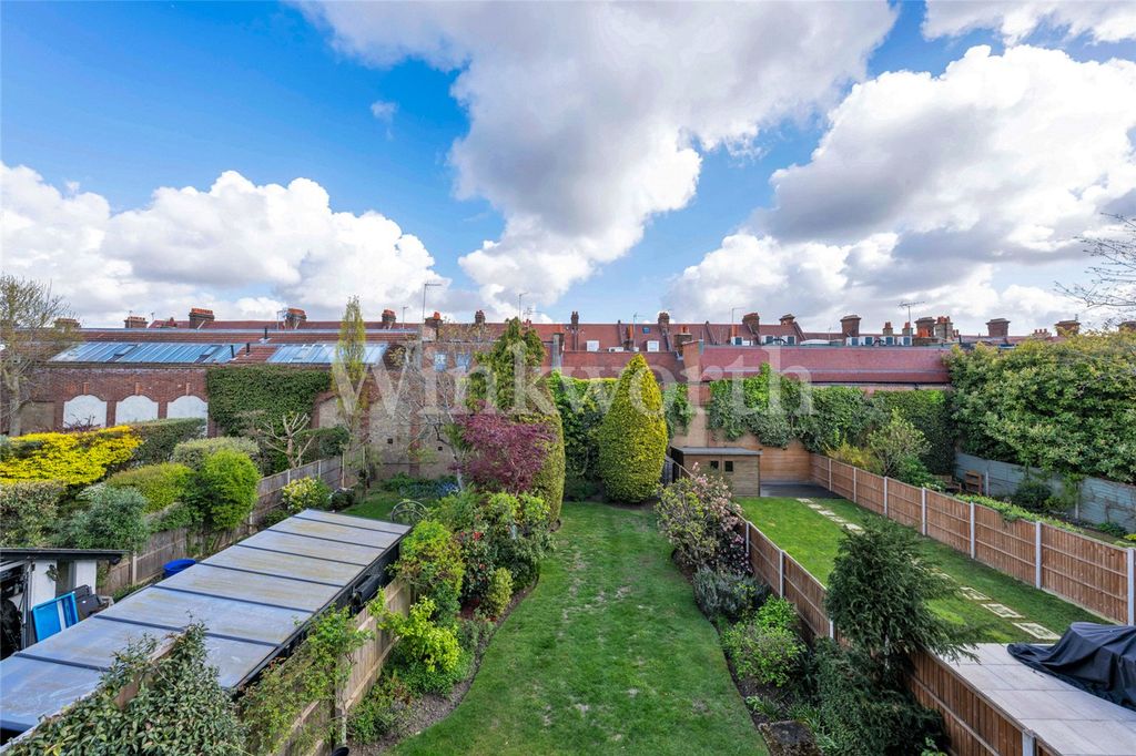 Property photo 2 of 17 Picture No. 03