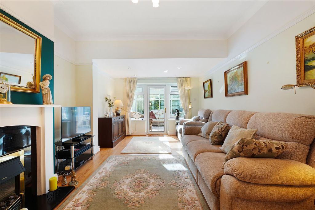 Property photo 3 of 33 Dsc02982.Jpg