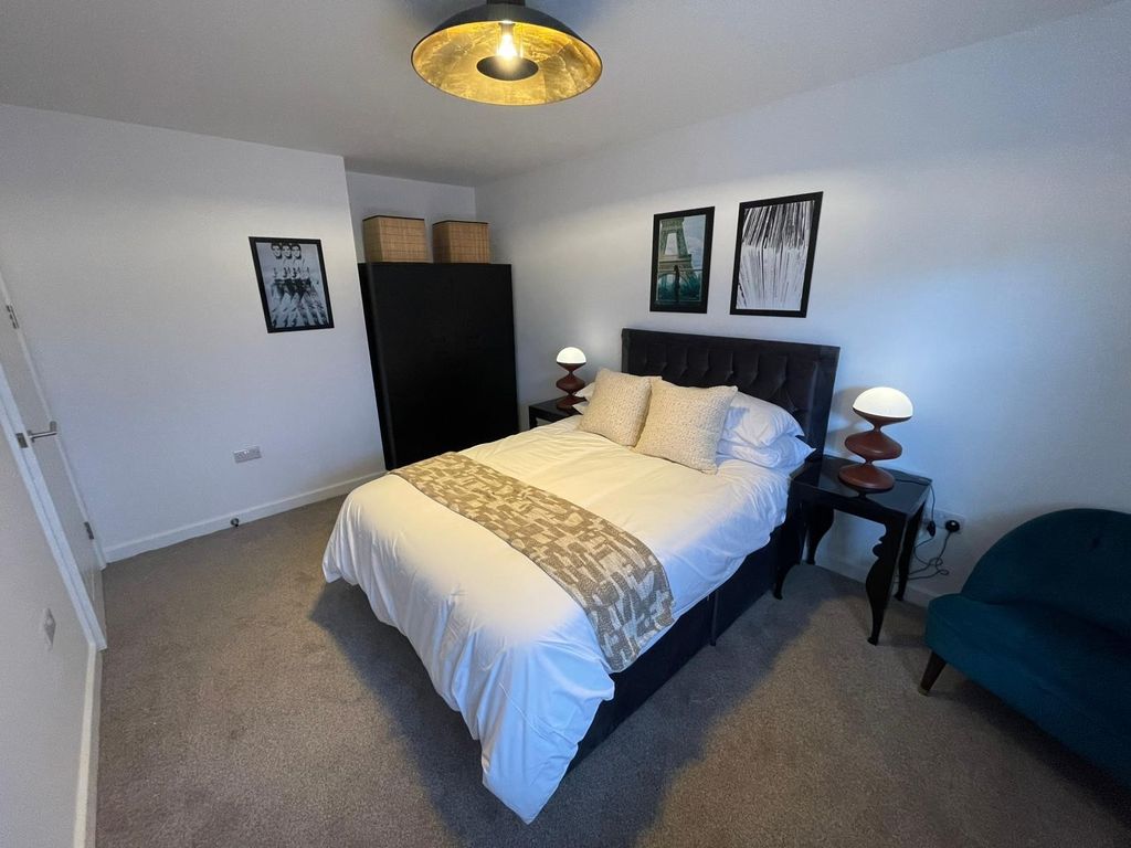 Property photo 3 of 3