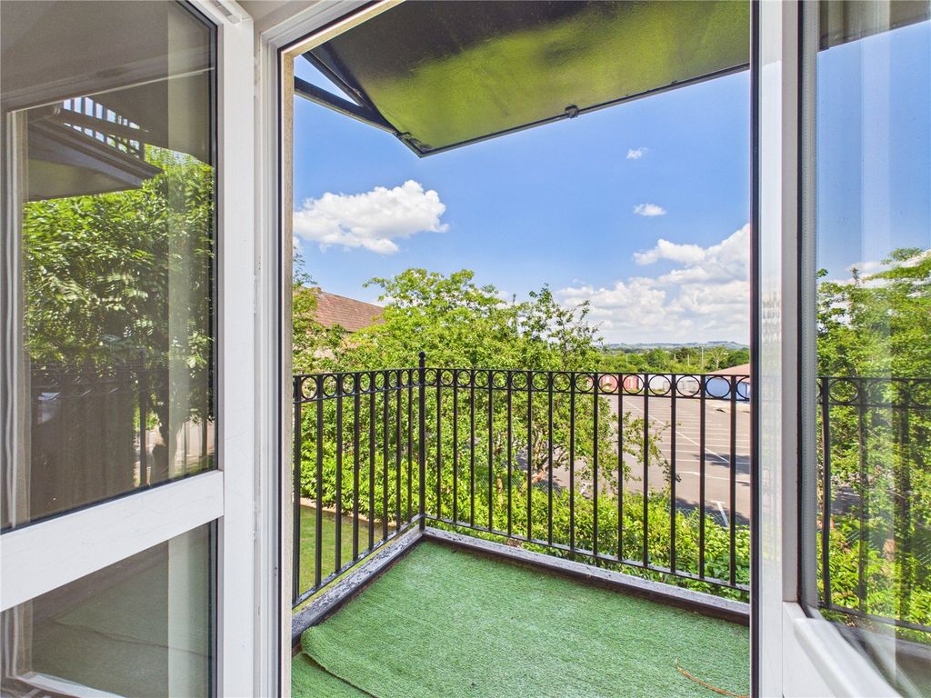 Property photo 2 of 11 Picture No. 04