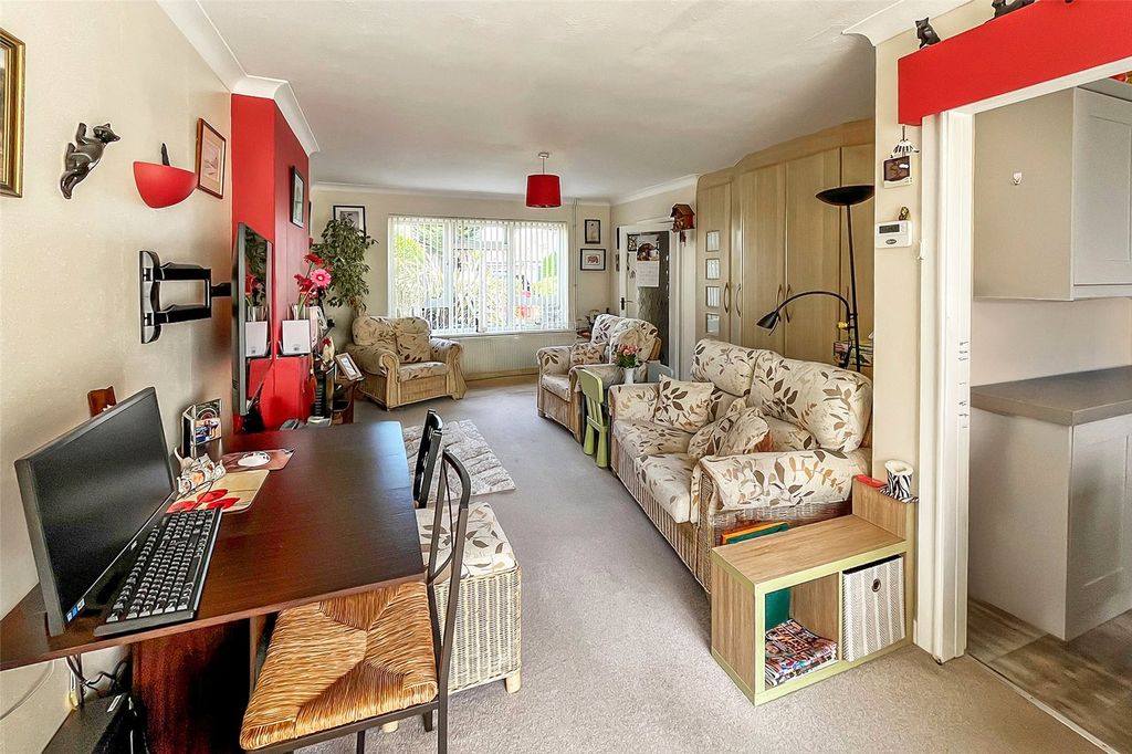 Property photo 3 of 14 Picture No. 09