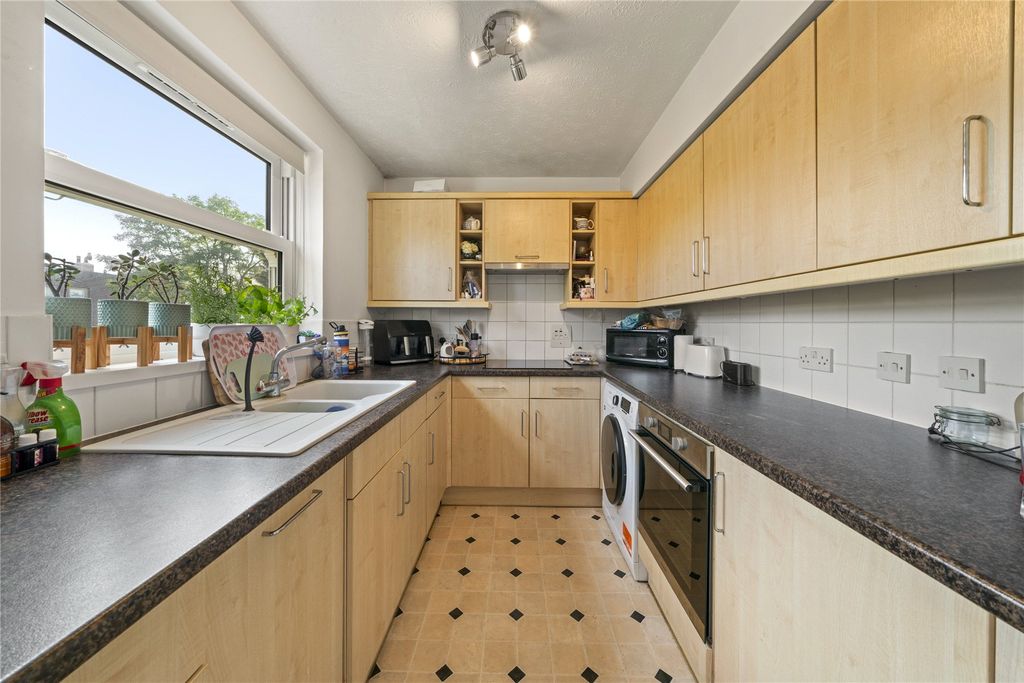 Property photo 3 of 7 Picture No. 05