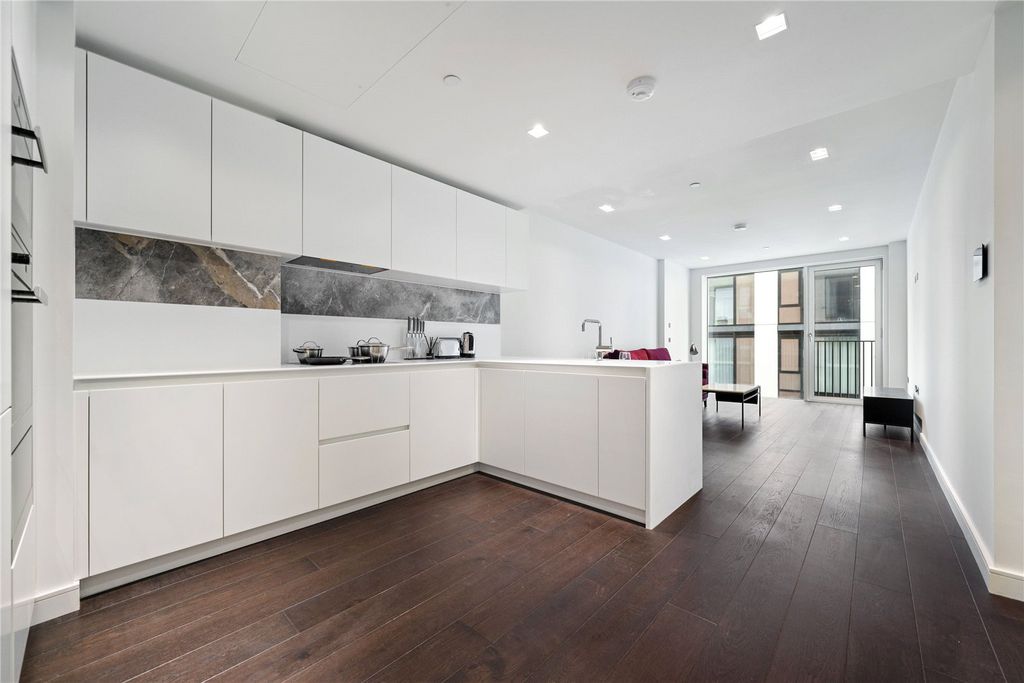 Property photo 3 of 14 Picture No. 02