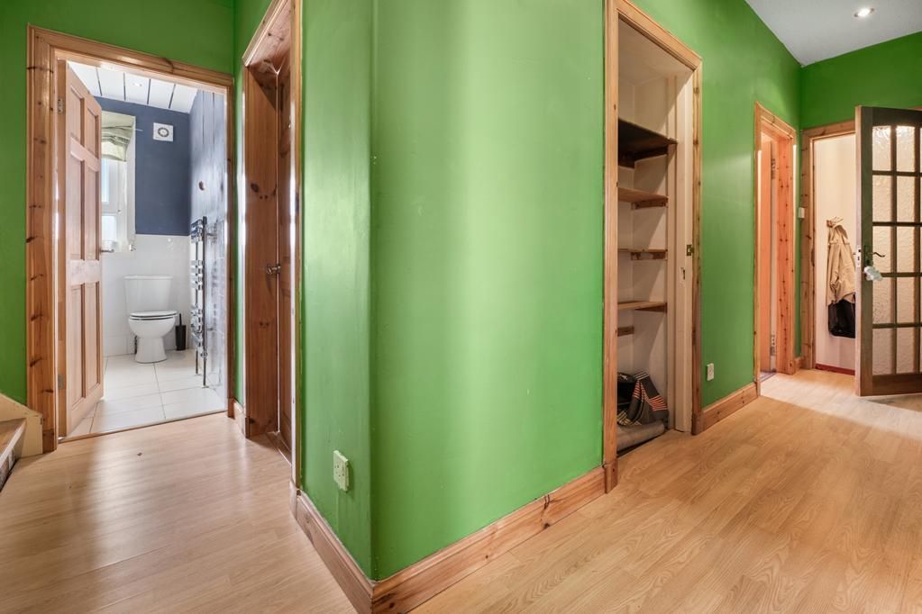 Property photo 2 of 21 Cup1472Seg Hall.Jpg