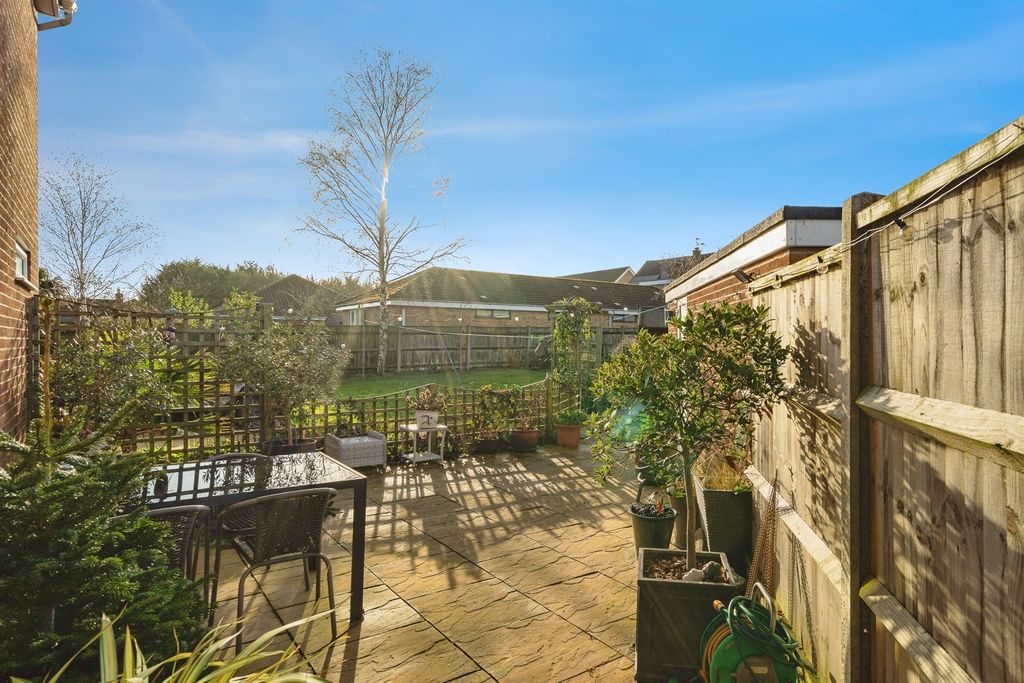 Property photo 2 of 18