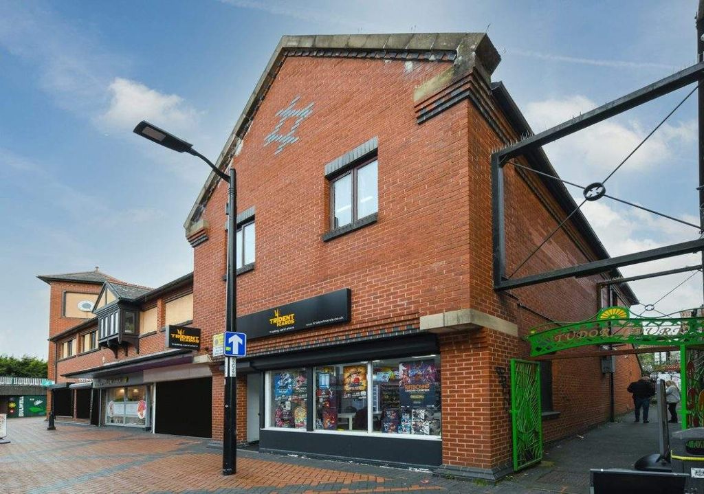 Property photo 1 of 9