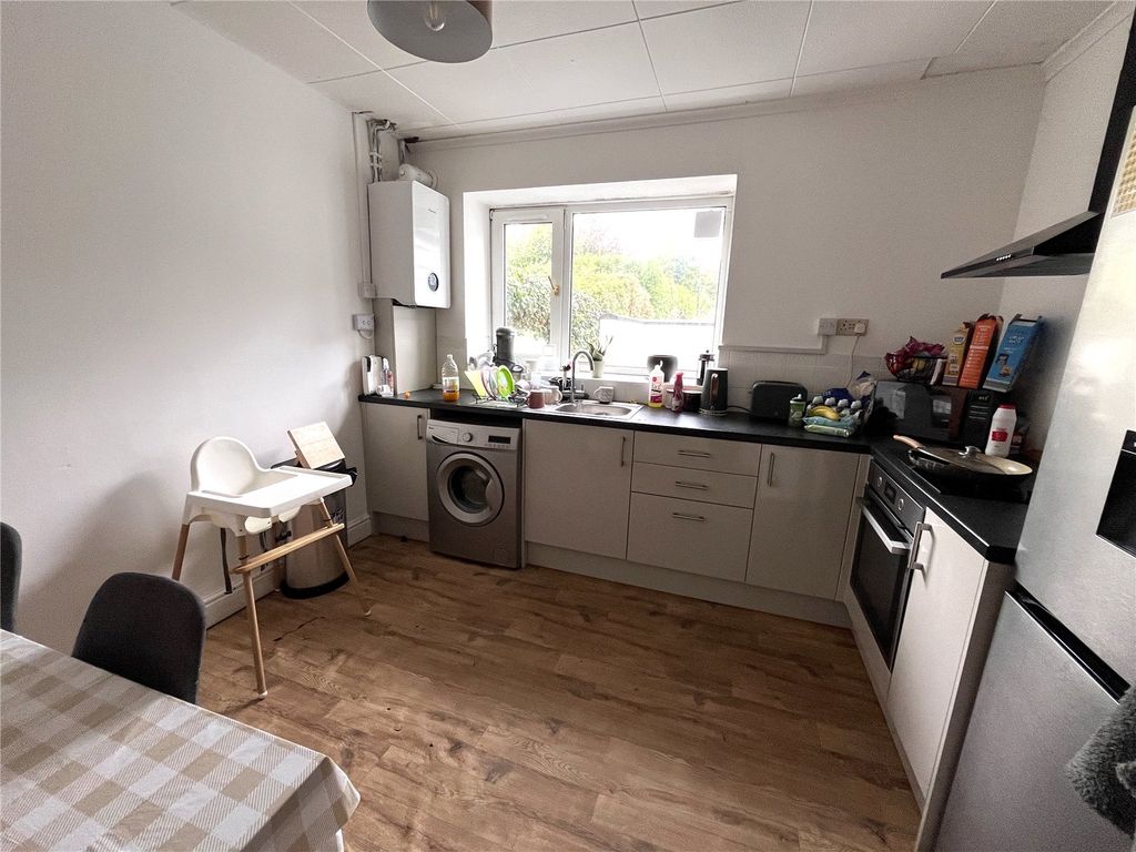 Property photo 3 of 18 Picture No. 01