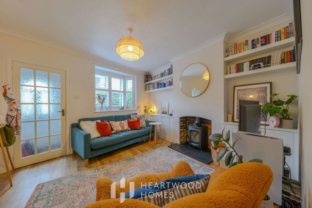 Property photo 3 of 17