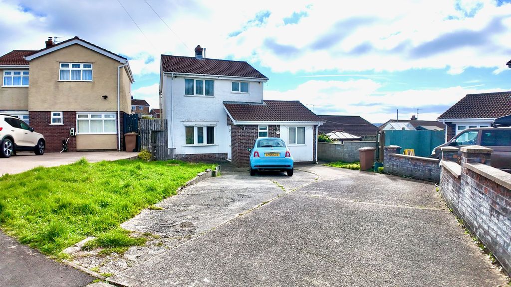 Property photo 1 of 20