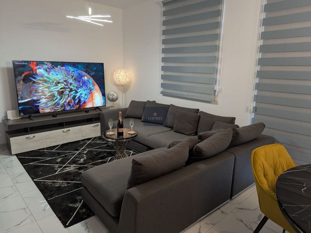 Property photo 3 of 40