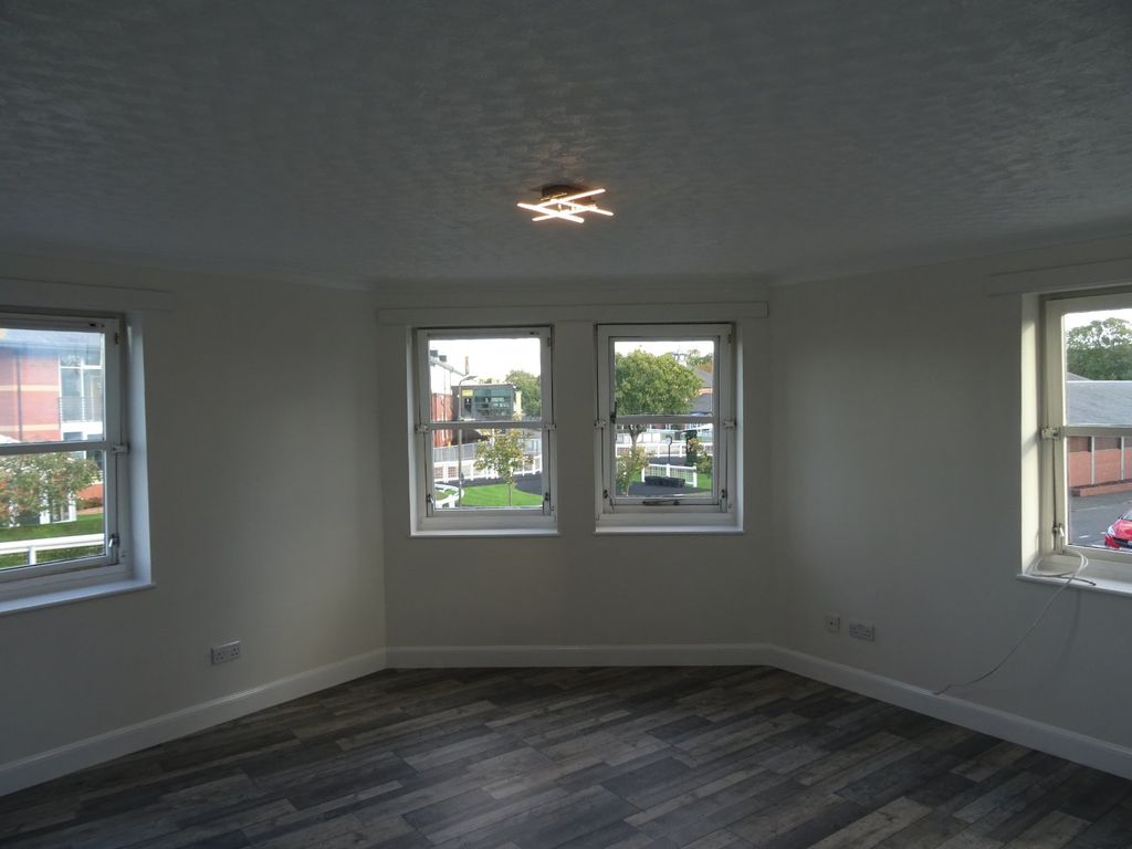 Property photo 3 of 9 Picture No. 04