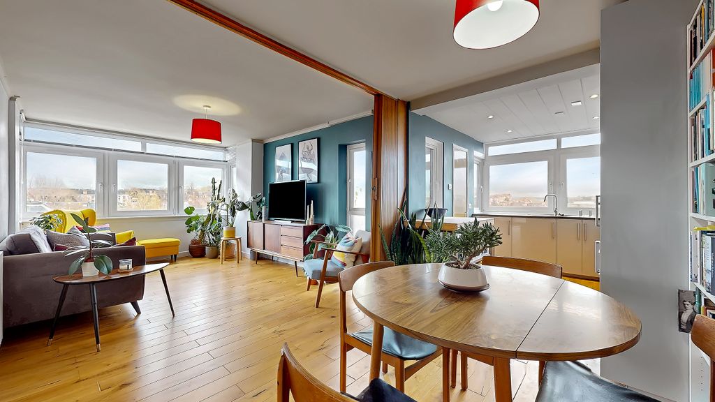 Property photo 2 of 26 15-Print-5 Dirleton Drive Flat 31 Tantallon Tower_