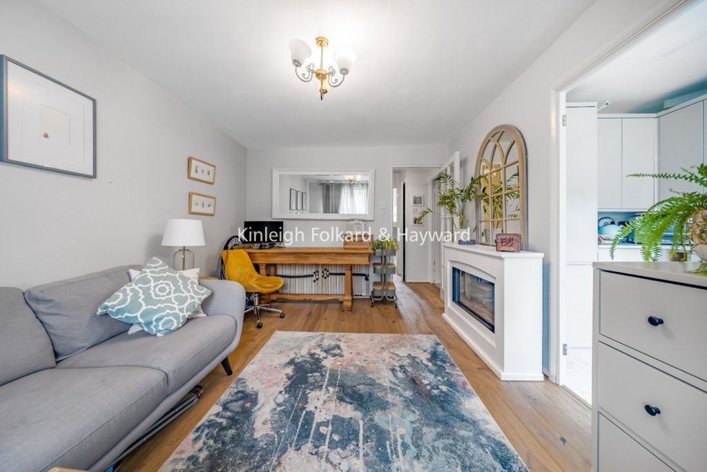 Property photo 1 of 7 4Ae60B3c-3022-42E4-8