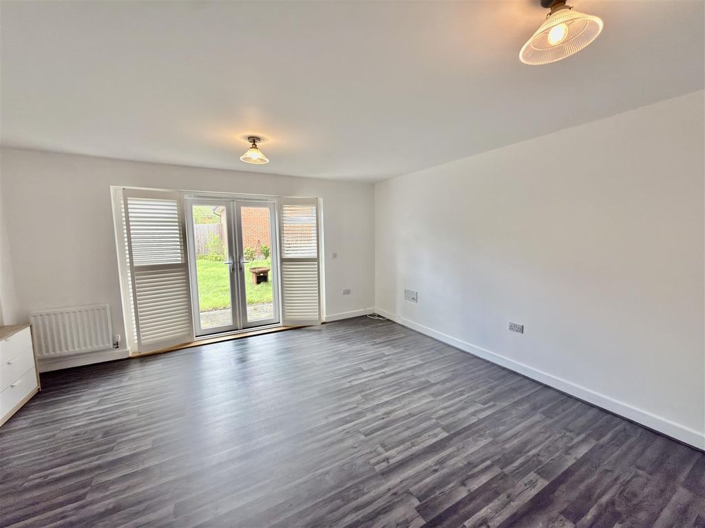 Property photo 2 of 13 Img_7462(1).Jpg