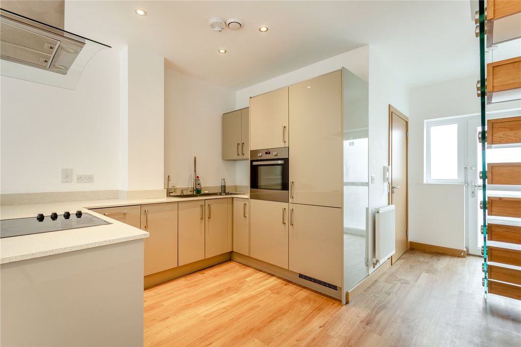 Property photo 2 of 14 Kitchen