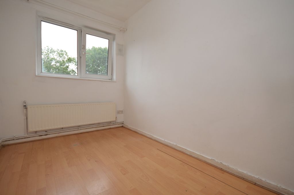 Property photo 3 of 13 Dsc 0173