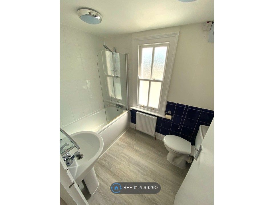 Property photo 2 of 5 Bathroom