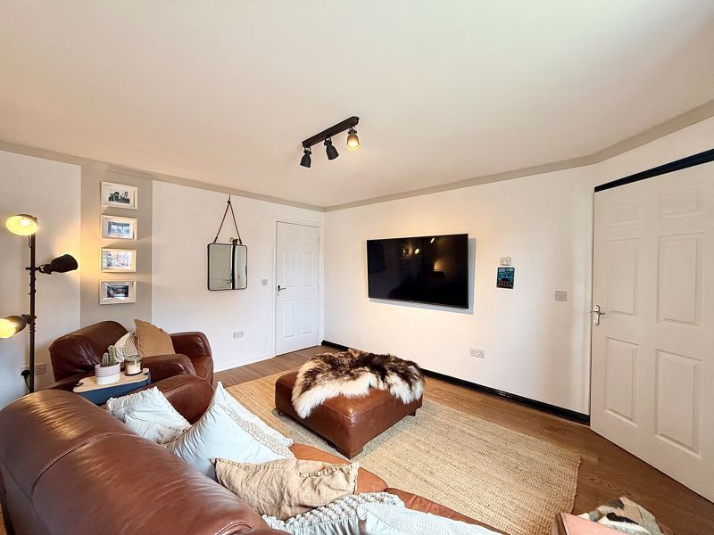 Property photo 2 of 23 Photo 4