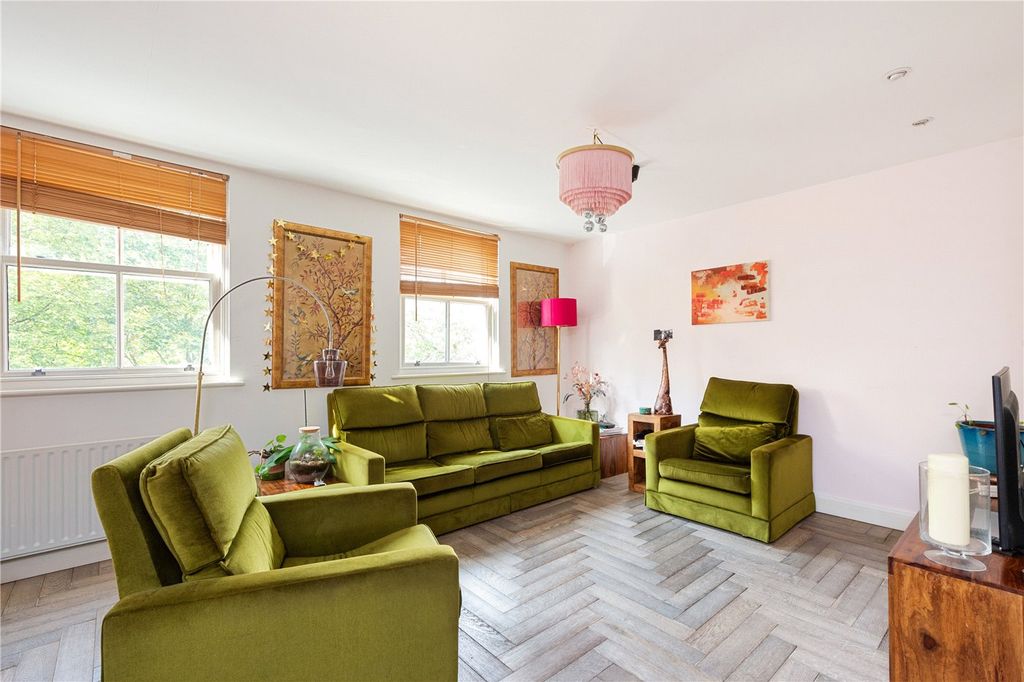 Property photo 3 of 13 Picture No. 08