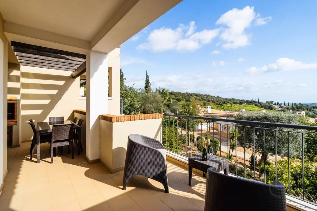 Property photo 1 of 50