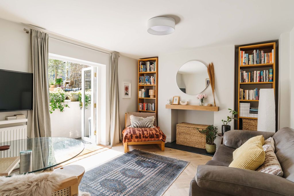 Property photo 1 of 14 Shrubland Road E8