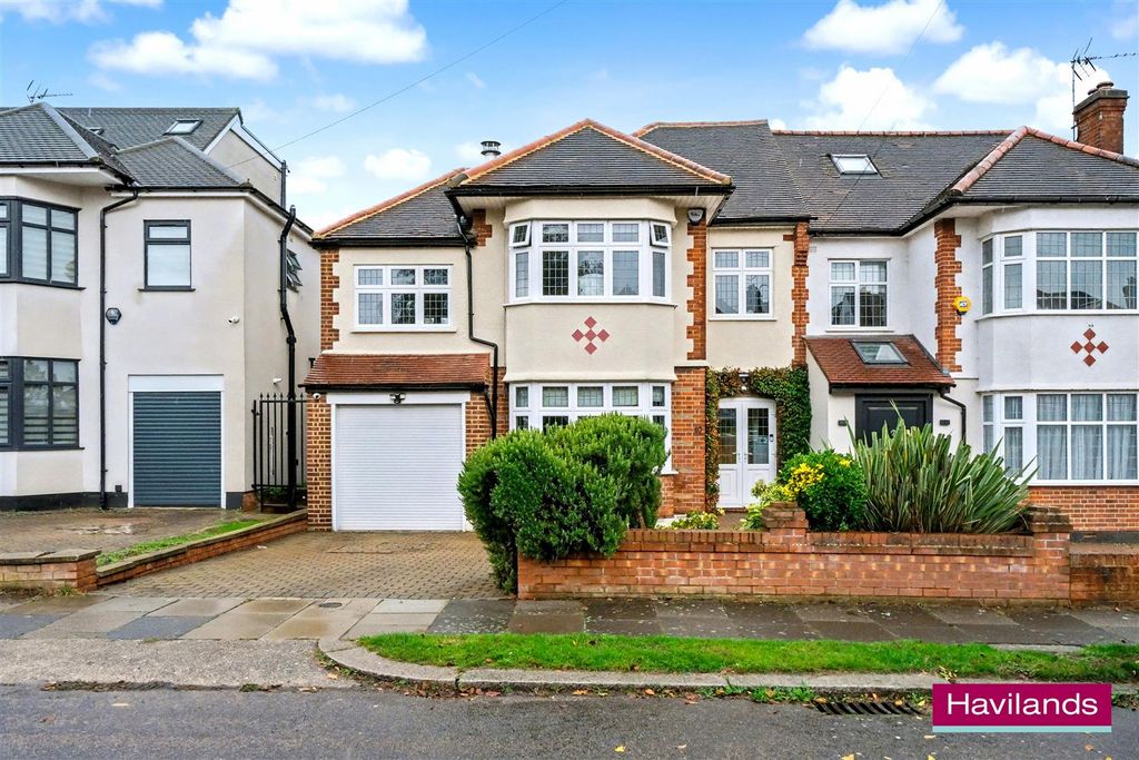 Property photo 1 of 21 Lakenheath-22.Jpg