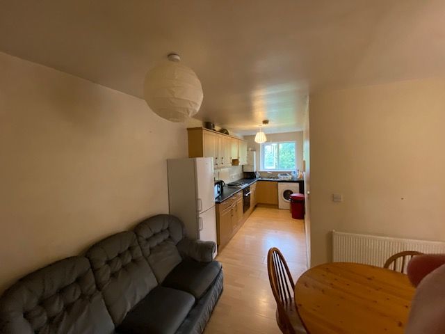 Property photo 1 of 3