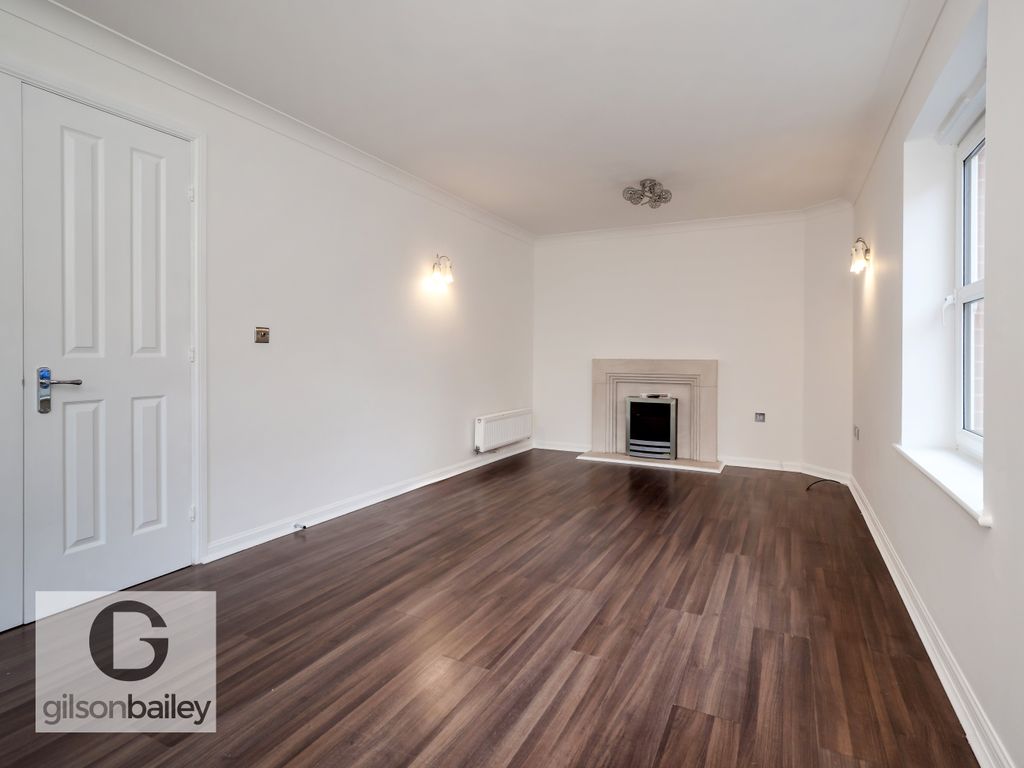 Property photo 3 of 13 80Windsorparkgardens-13