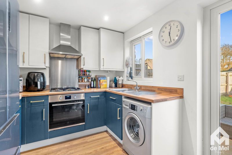 Property photo 3 of 11 Photo 5