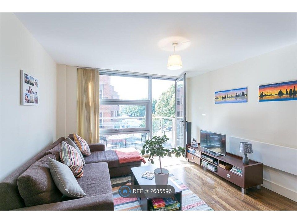 Property photo 1 of 9 Bright Living Area With Balcony Access