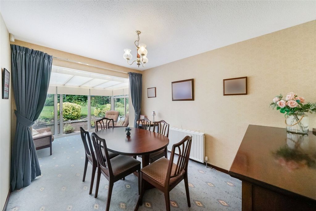 Property photo 3 of 21 Dining Room
