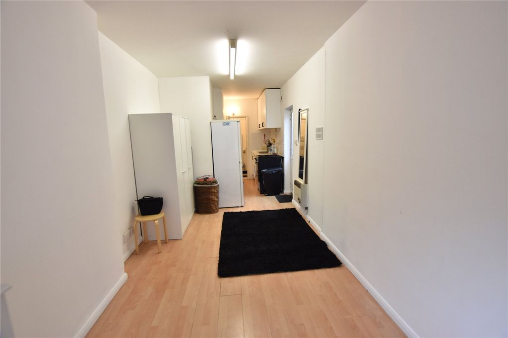 Property photo 2 of 6 Picture No. 09